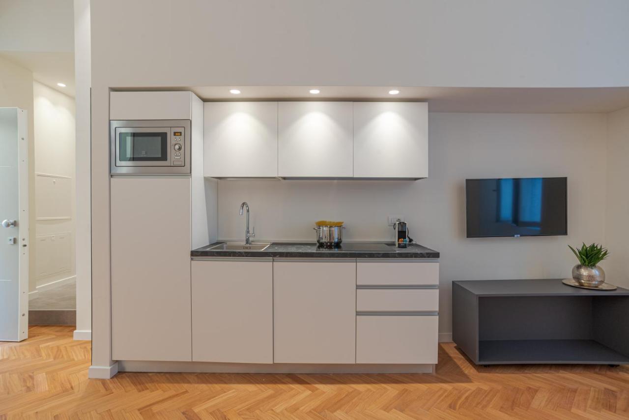 Suite Del Vescovo - By MyhomeinКомо Экстерьер фото